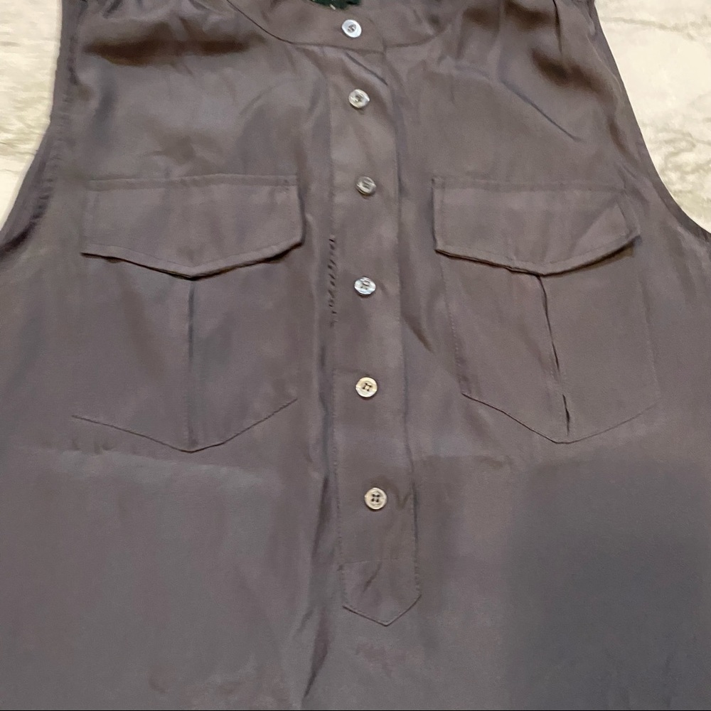 J. Crew Gray Sleeveless Button Down Y2K Preppy Retro Business Casual Blouse - Picture 3 of 15